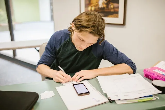 AI in Assessment: Can Machines Grade Student Work as Well as Humans?