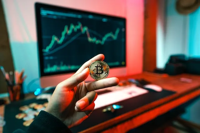 Why Bitcoin price is falling in 2022