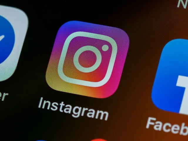 How to download an Instagram video